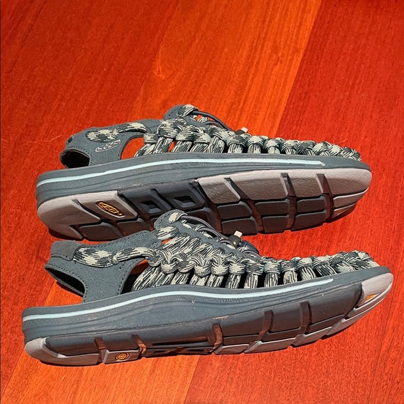KEEN UNEEK Celestial/Blue Grotto Sandal Shoes US 6 UK 3.5 EU 36 - Picture 4 of 10